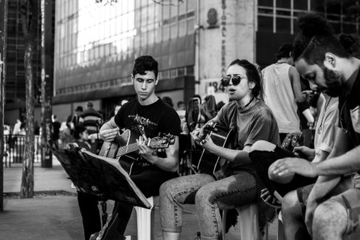 música
