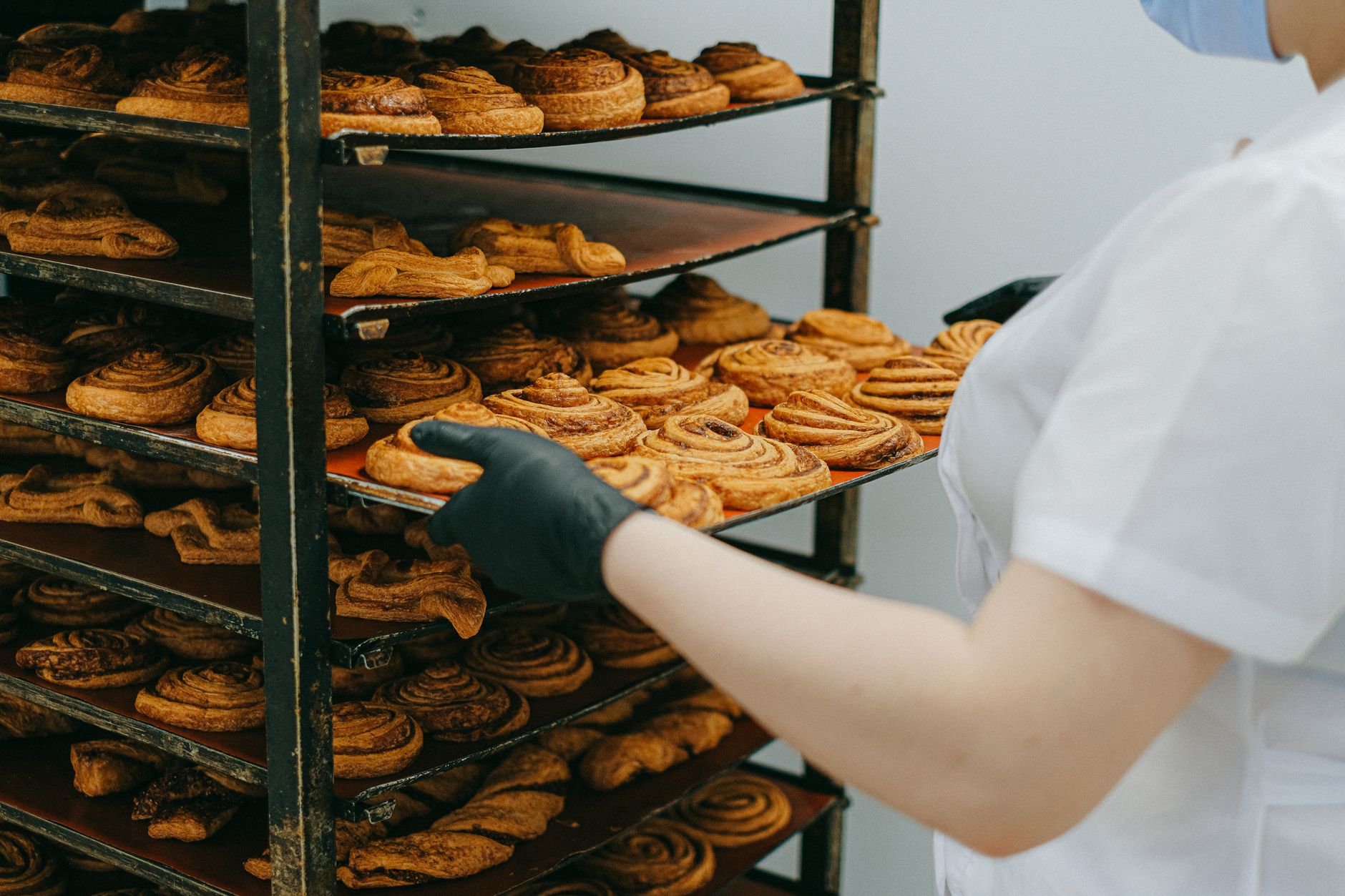 Best Baking and Cooling Racks 2026: Half-Sheet & Wire