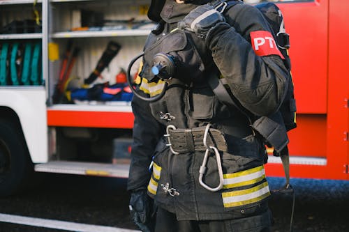 Gratis stockfoto met brand blussen, brandweerman, detailopname Stockfoto
