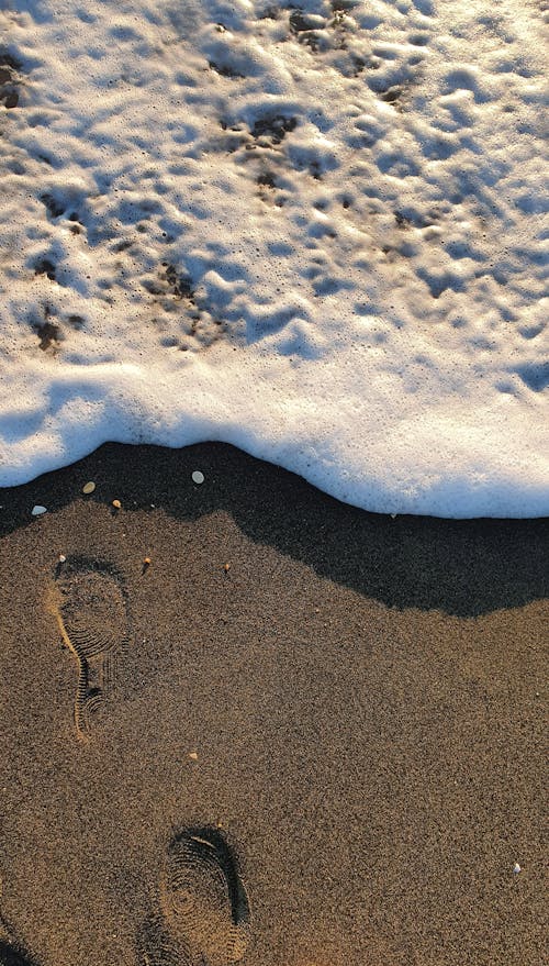Ücretsiz ayak izleri, deniz, dikey atış içeren Ücretsiz stok fotoğraf Stok Fotoğraflar