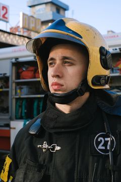 Feuerwehrmann in Einsatzkleidung