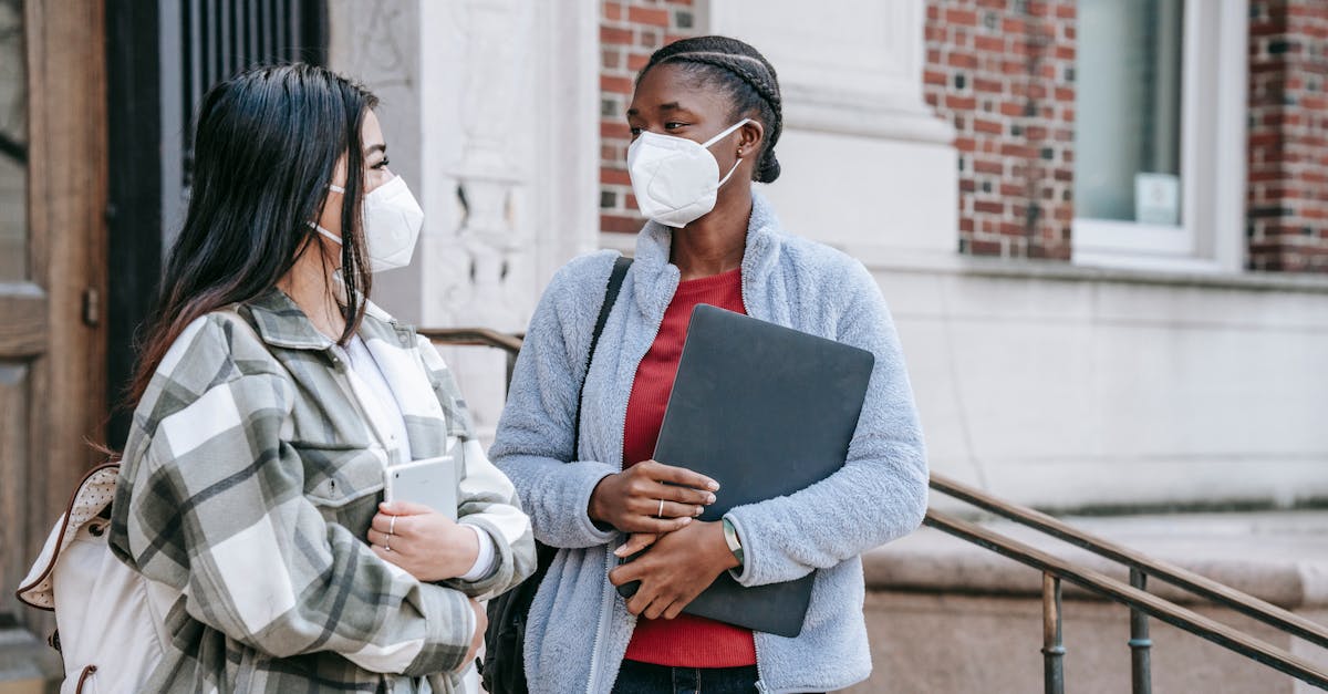 6 Toxic Communication Styles Women Normalize