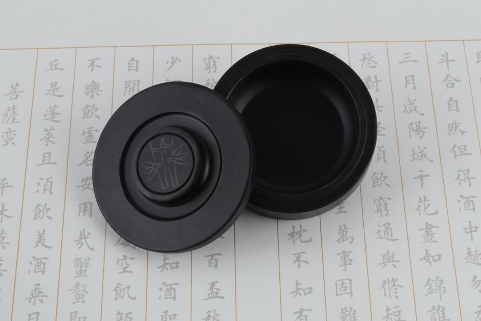 compostable paper plates