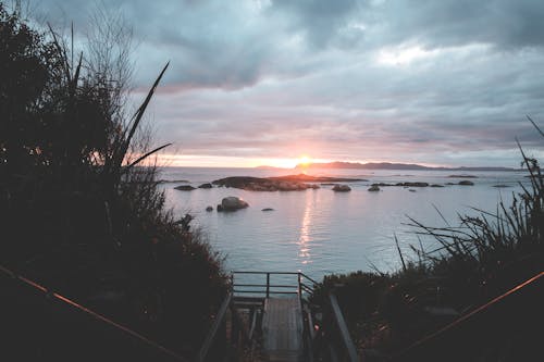 Pintoresco Mar Sin Fin Bajo El Cielo Del Atardecer