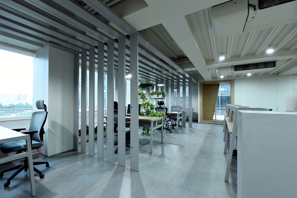 Non-domestic building considered as a whole system