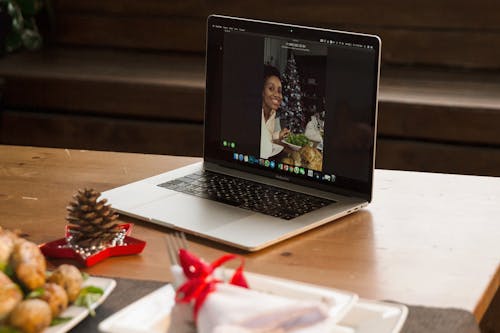 Free Gray and Black Laptop on the Table Stock Photo