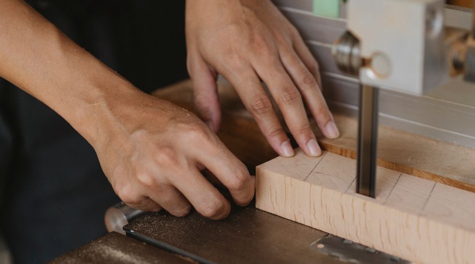 How to Achieve Precision Cuts with a Miter Saw: A Beginner's Guide
