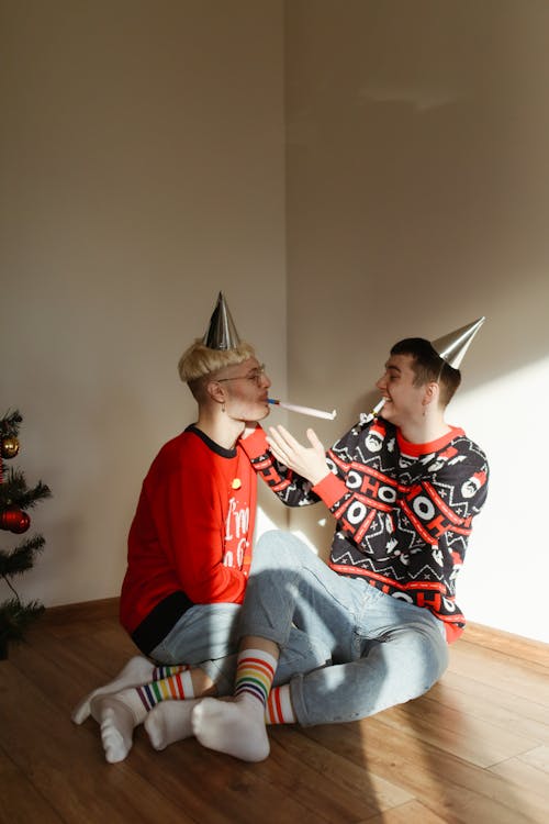 インドア, お祝い, クリスマスセーターの無料の写真素材