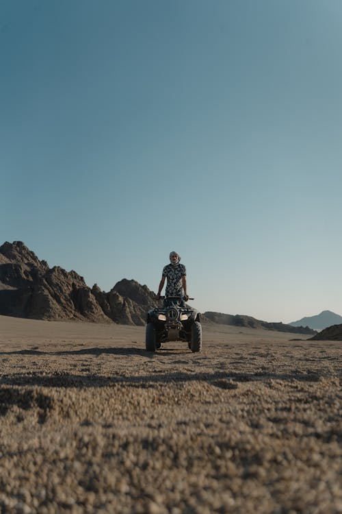 Fotobanka s bezplatnými fotkami na tému atv, exteriéry, jazdenie