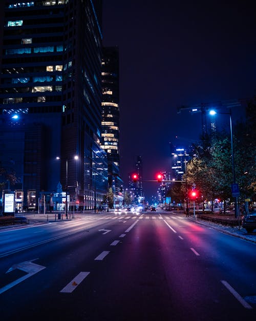 Základová fotografie zdarma na téma budovy, noc, panoráma města