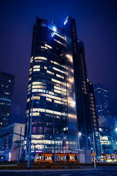 Futuristisches Nacht & Lichter – Malerisches Cyberpunk-Motiv