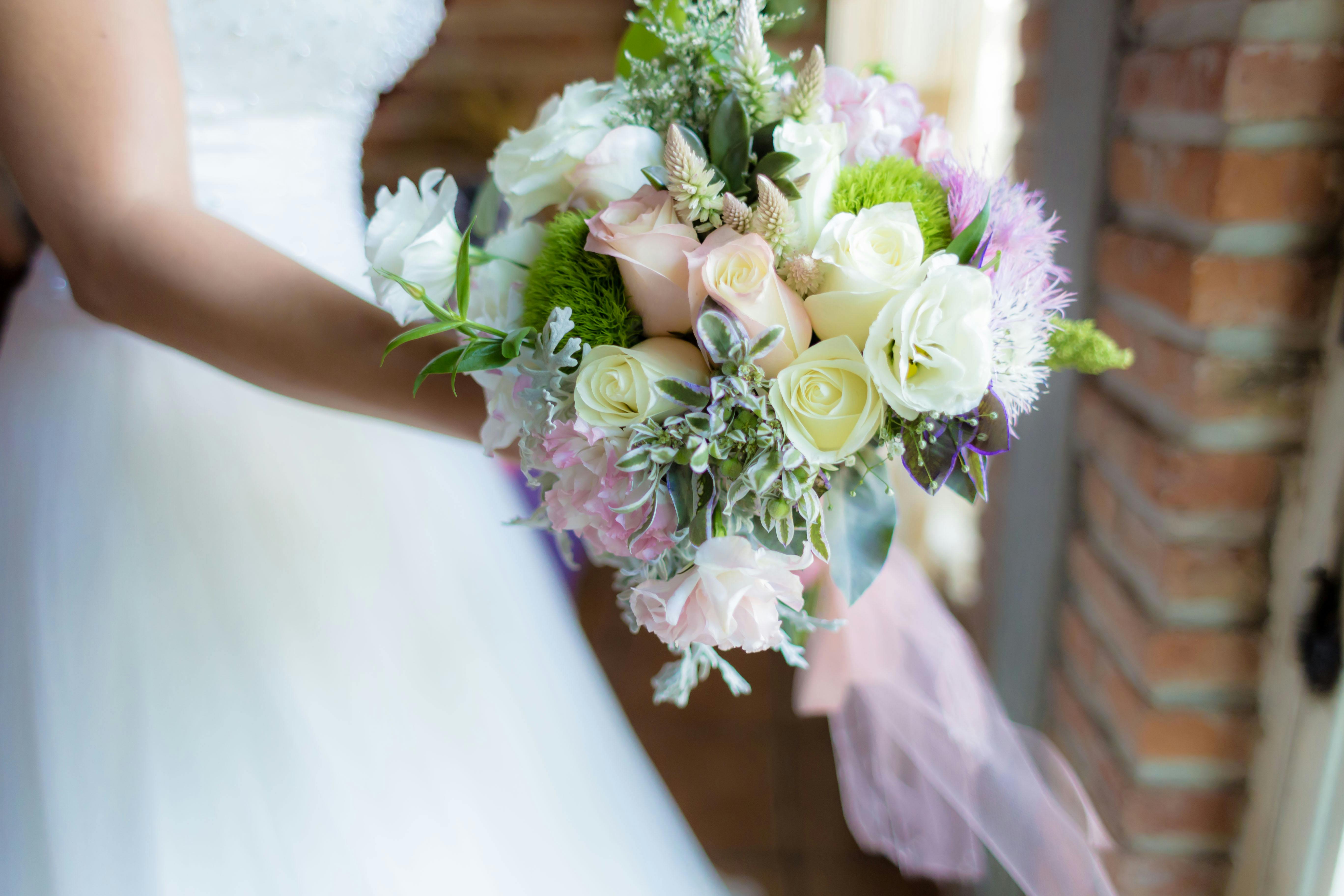 Bloemen op je bruiloft: welke bloemen passen bij welk seizoen?