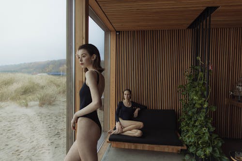 Luxury swim retreat with ocean view