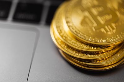 Orange Juice's $40 Million Bet: A New Twist on Business Succession and Bitcoin