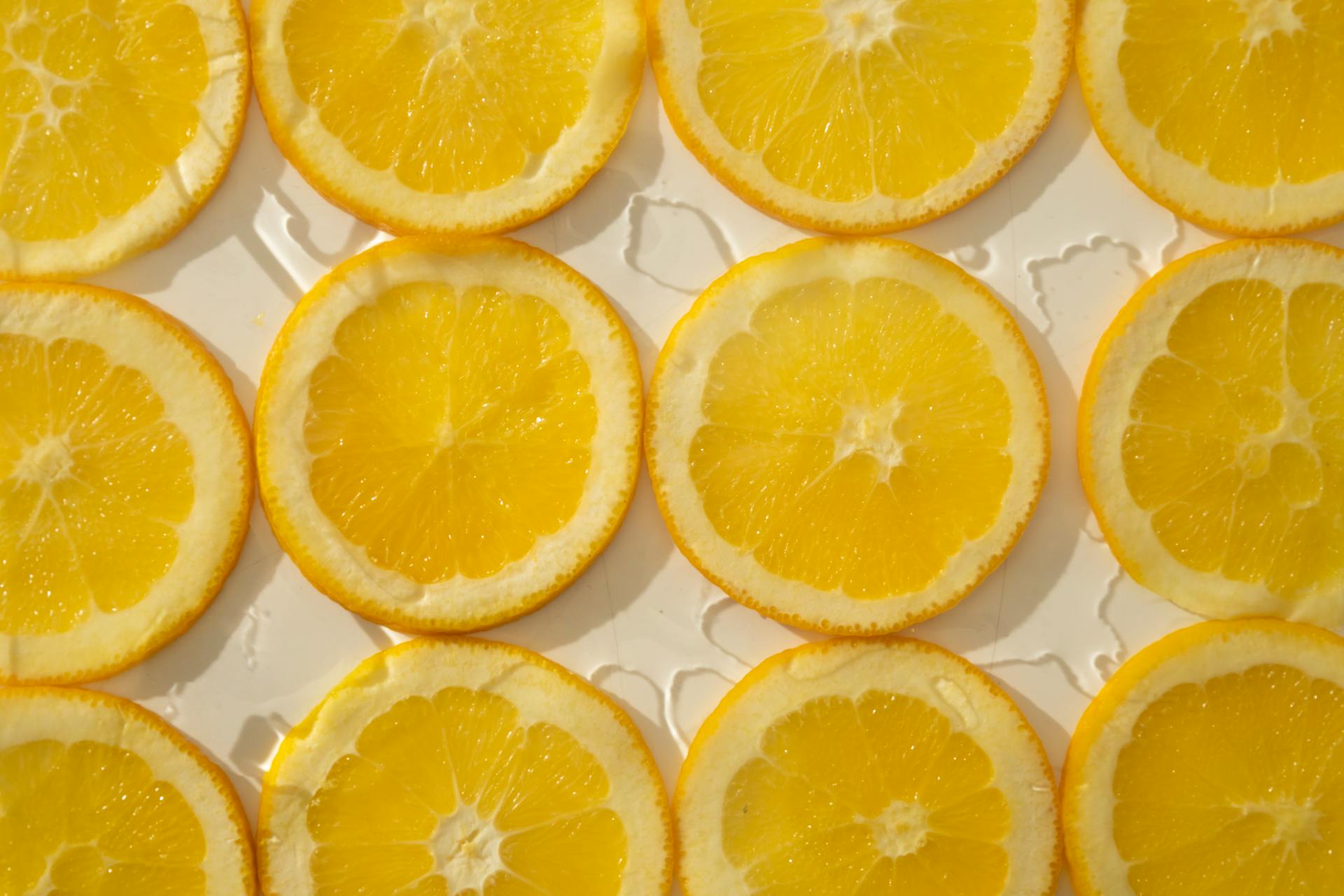 Arrangement of juicy orange slices