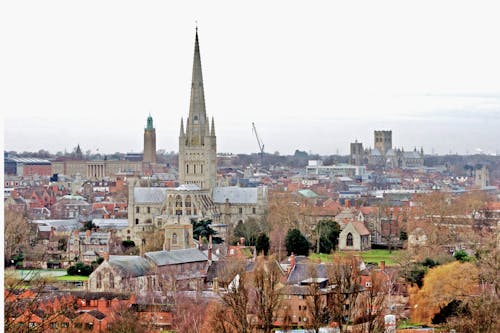 Základová fotografie zdarma na téma city_skyline, katedrála, městské panoráma