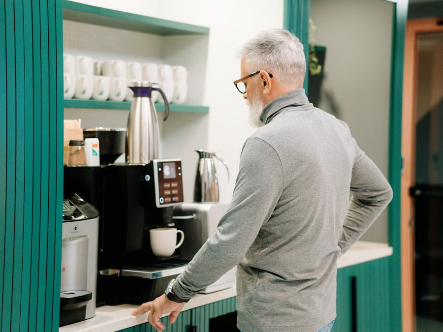 Does caffeine interact with ashwagandha?
