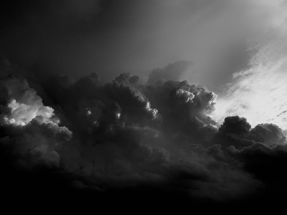 Gratis stockfoto met bewolkt, eenkleurig, grayscale