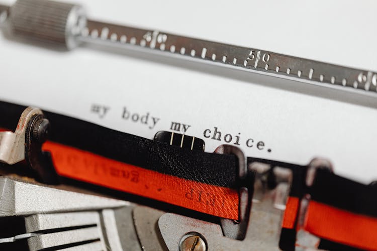 Phrase Typing On Typewriter Machine