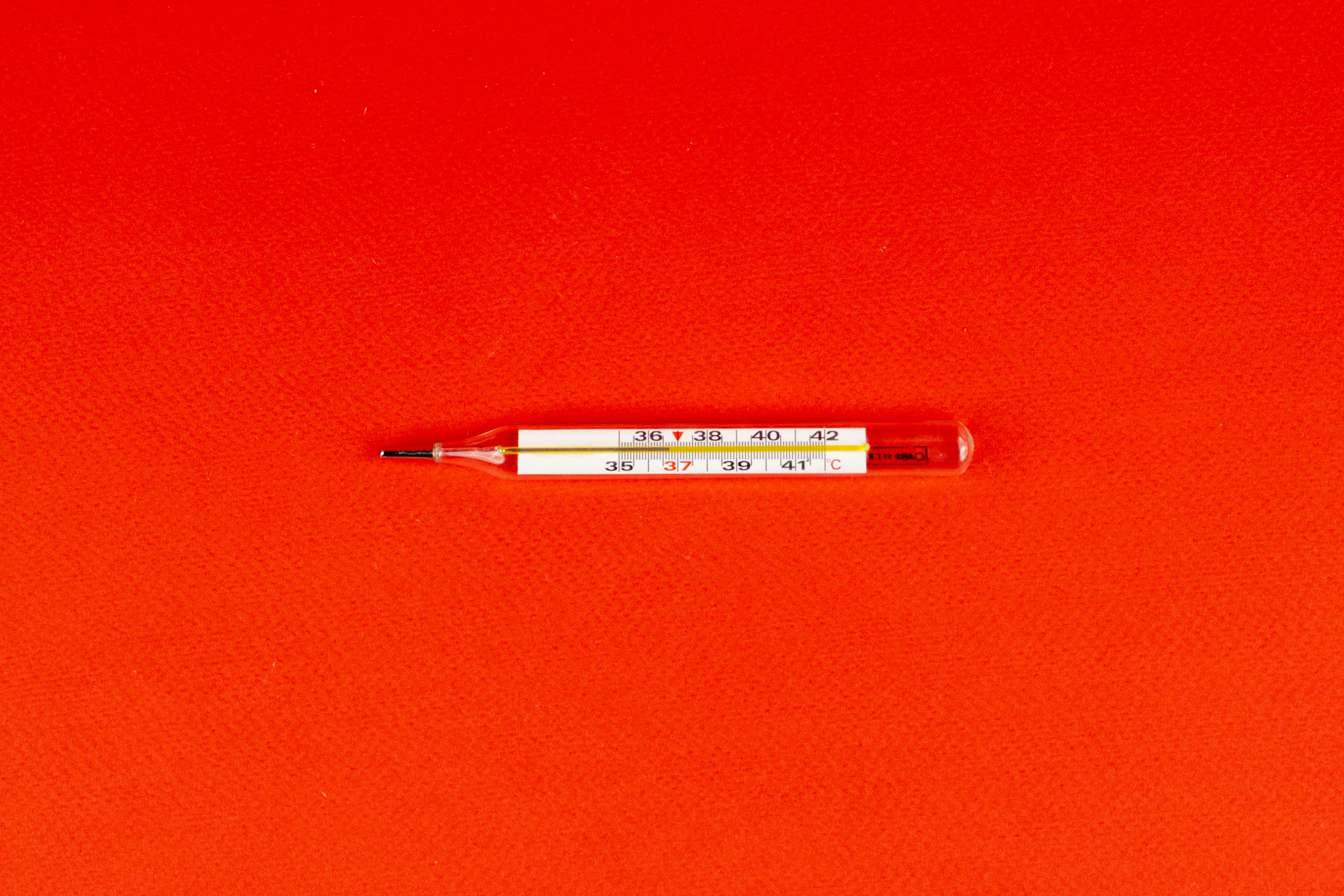 red and white click pen