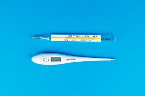 White and Yellow Thermometers