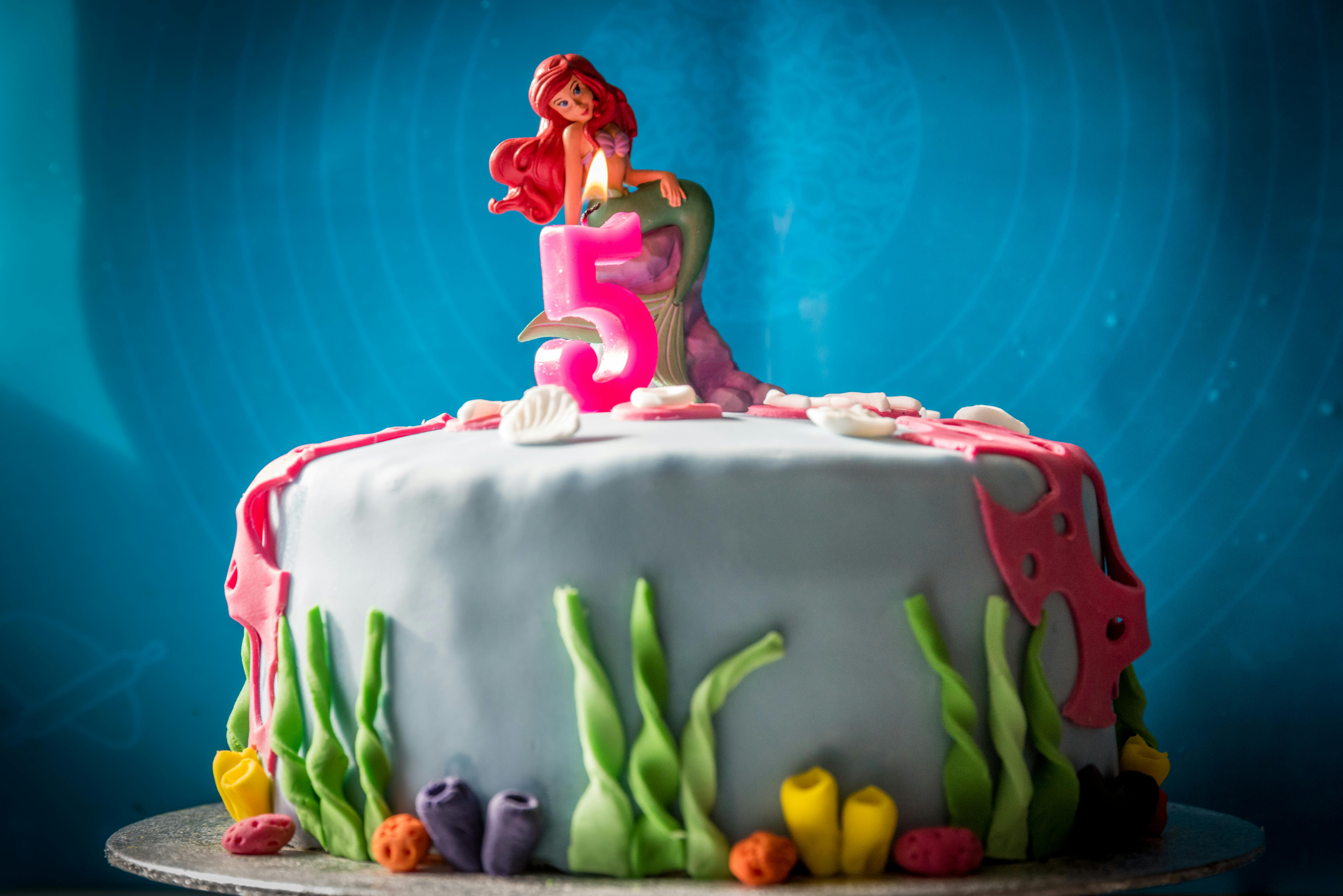 5 バースデーケーキ 誕生日ケーキの無料の写真素材