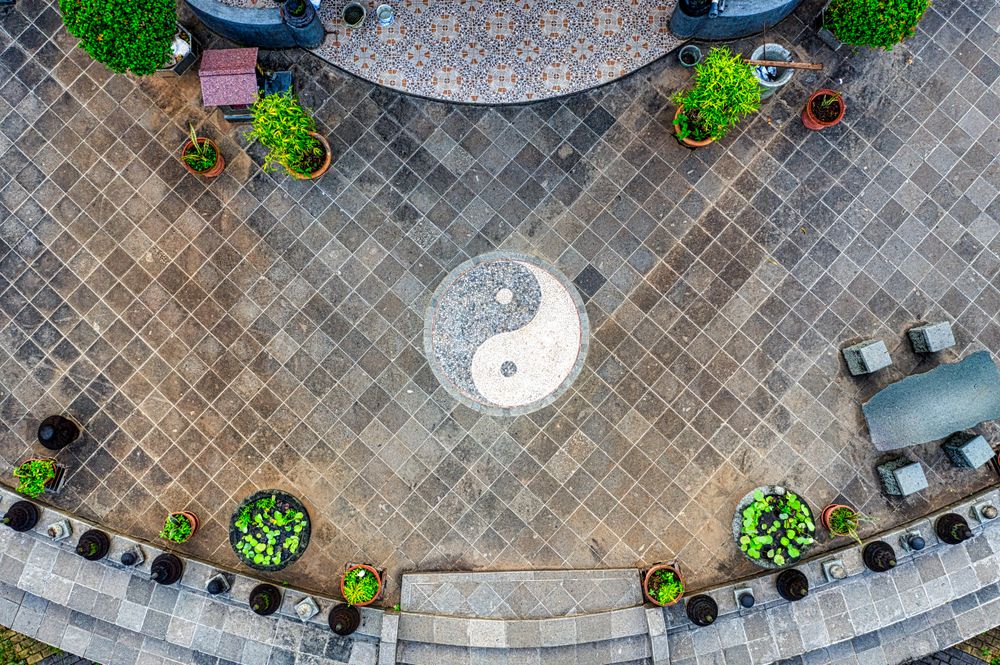 Aerial view of a paver courtyard