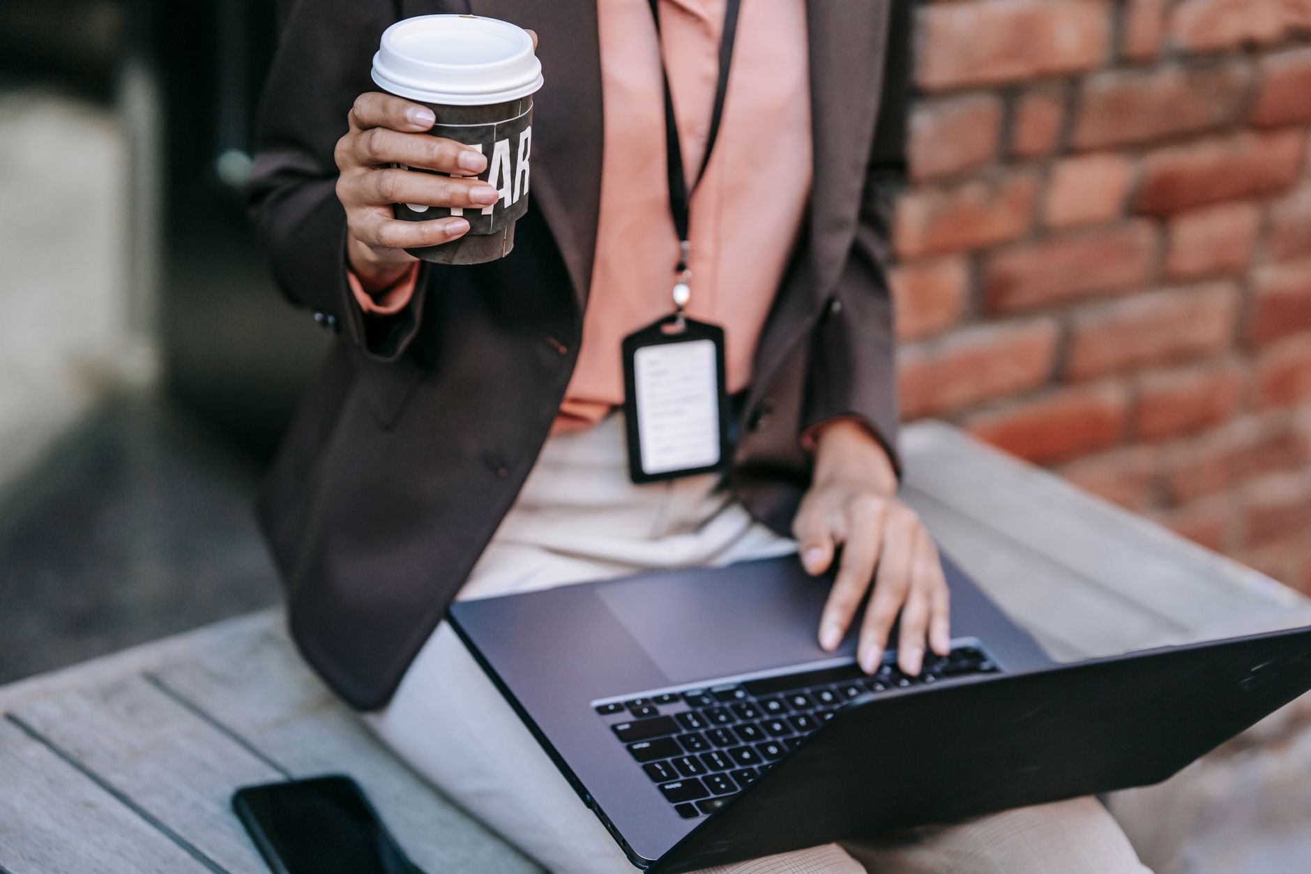 Networking vs. Applying: What Actually Gets You Hired (with Data)