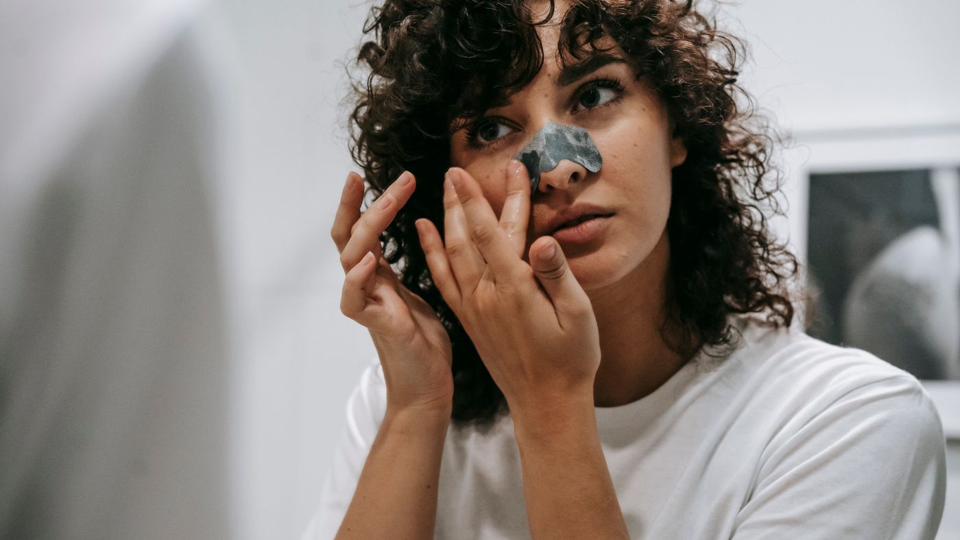 Treating Skin Conditions Without Spiraling Into a 12-Step Routine
