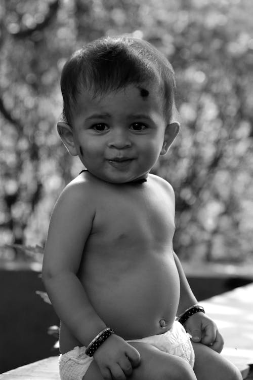 Free Grayscale Photo of Topless Baby Stock Photo