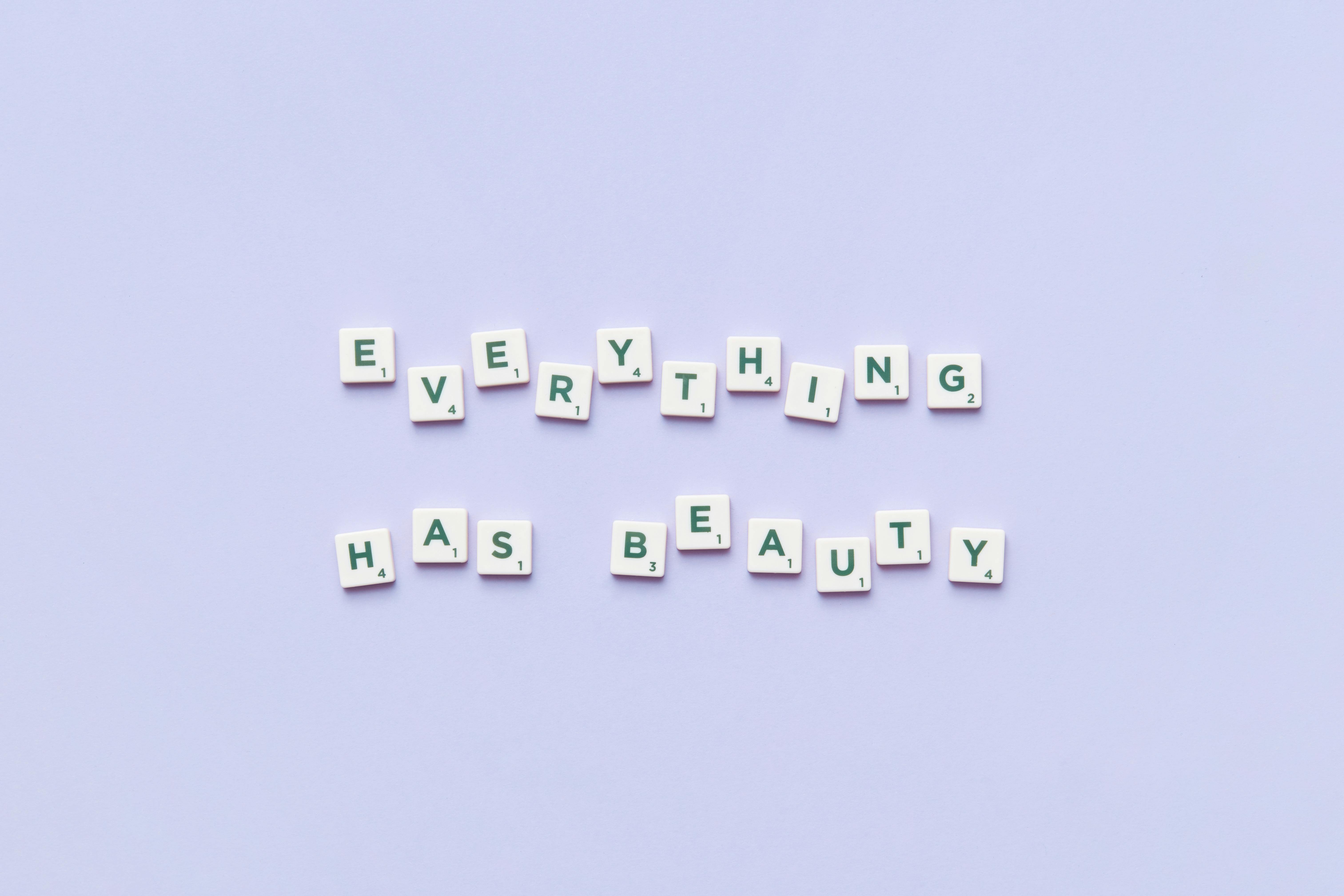 Kostnadsfria Kostnadsfri bild av alfabet, allt har skönhet, arrangemang Stock foto