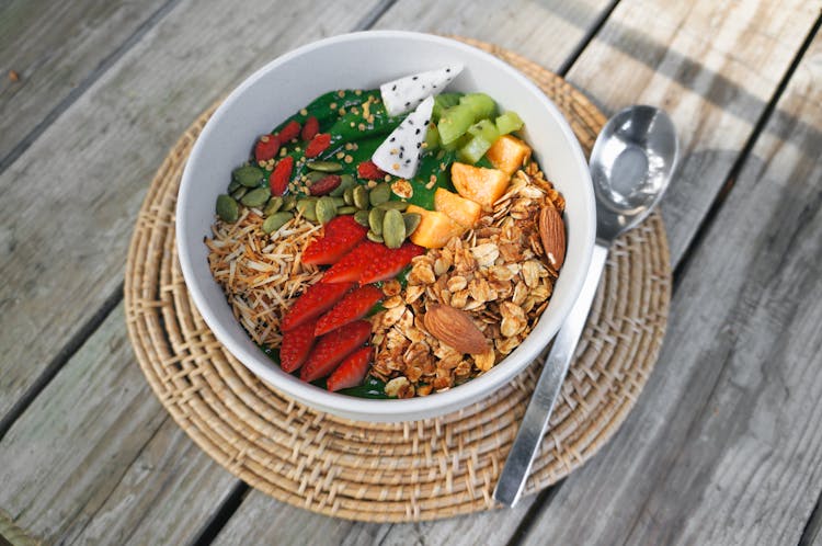 Healthy Oatmeal Bowl With Fruit 