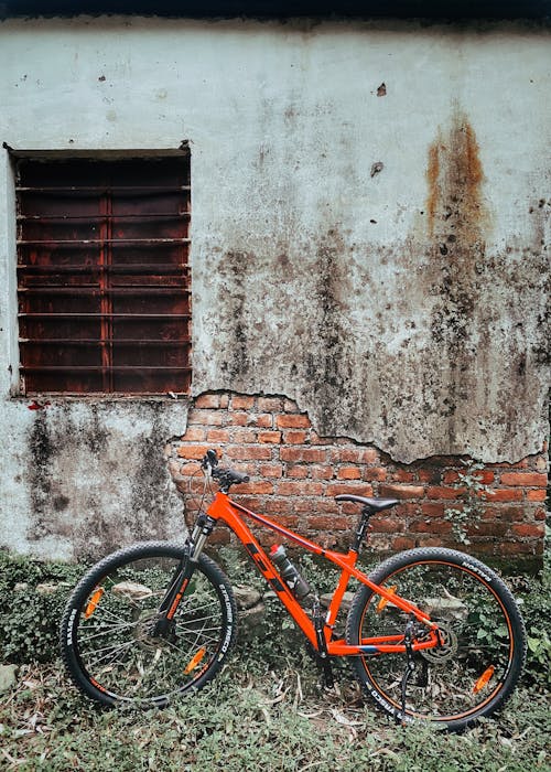 คลังภาพถ่ายฟรี ของ กำแพง, จักรยาน, ถูกทอดทิ้ง