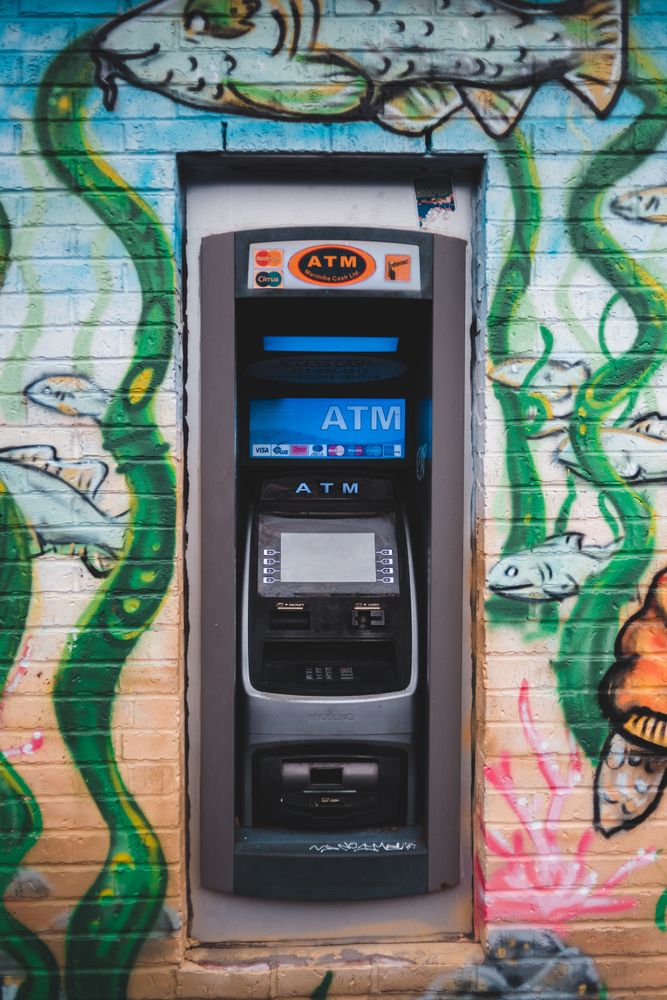 Atm Machine Photos, Download The BEST Free Atm Machine Stock Photos ...