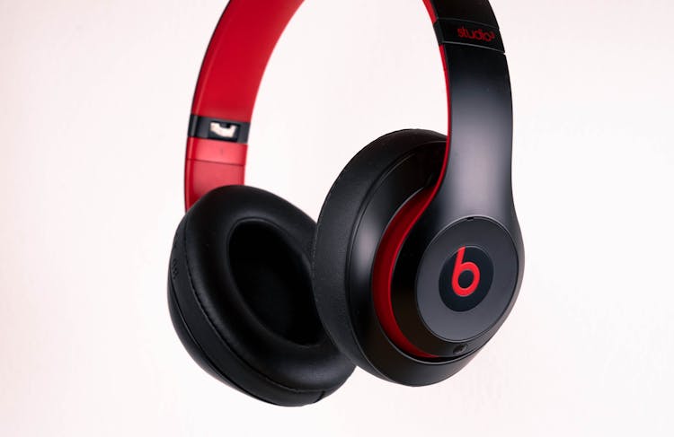 Black And Red Beats By Dr. Dre Wireless Headphones