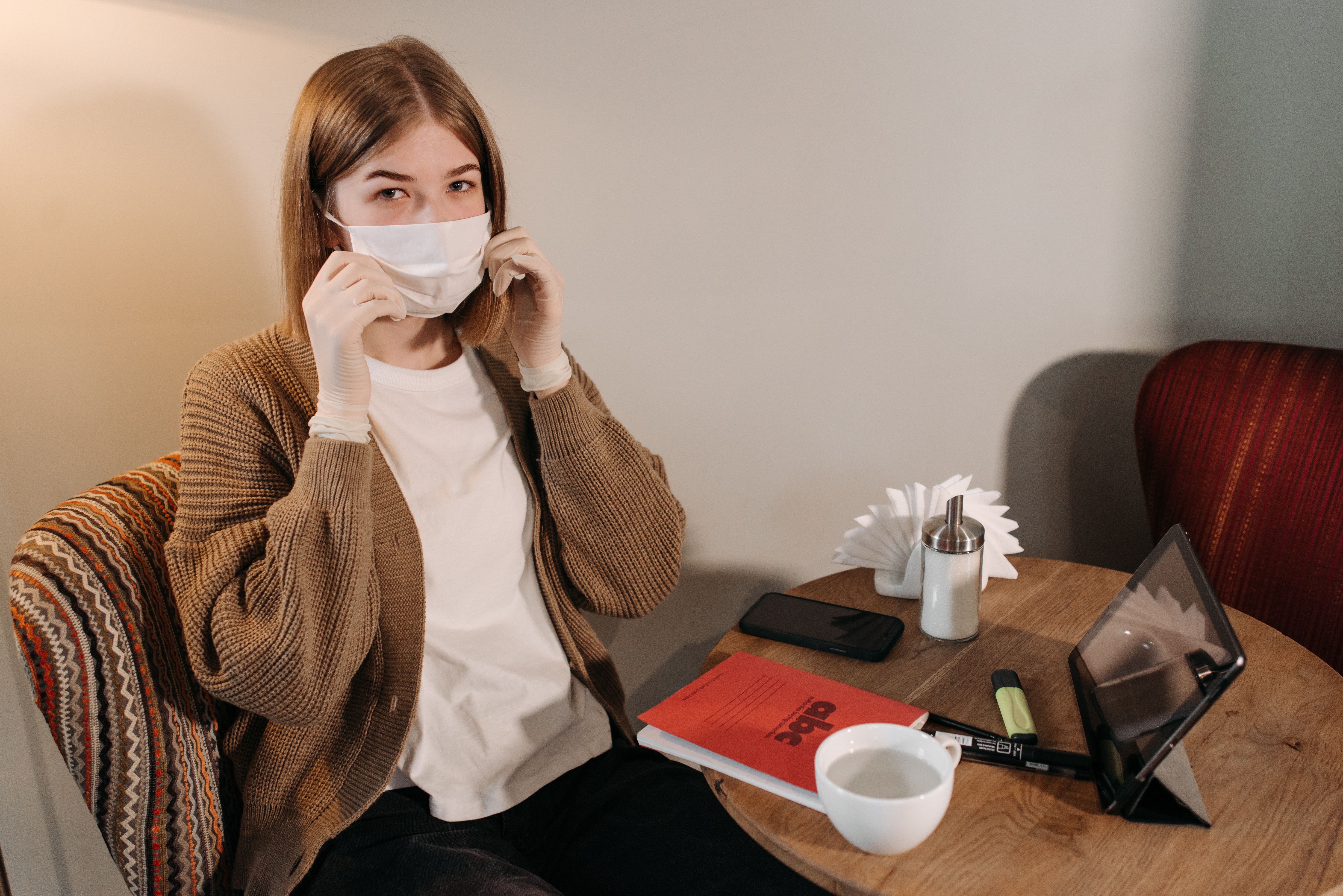 Femeie de 38 de ani din Timișoara, arestată pentru furt de telefon și încălcarea unui ordin de protecție