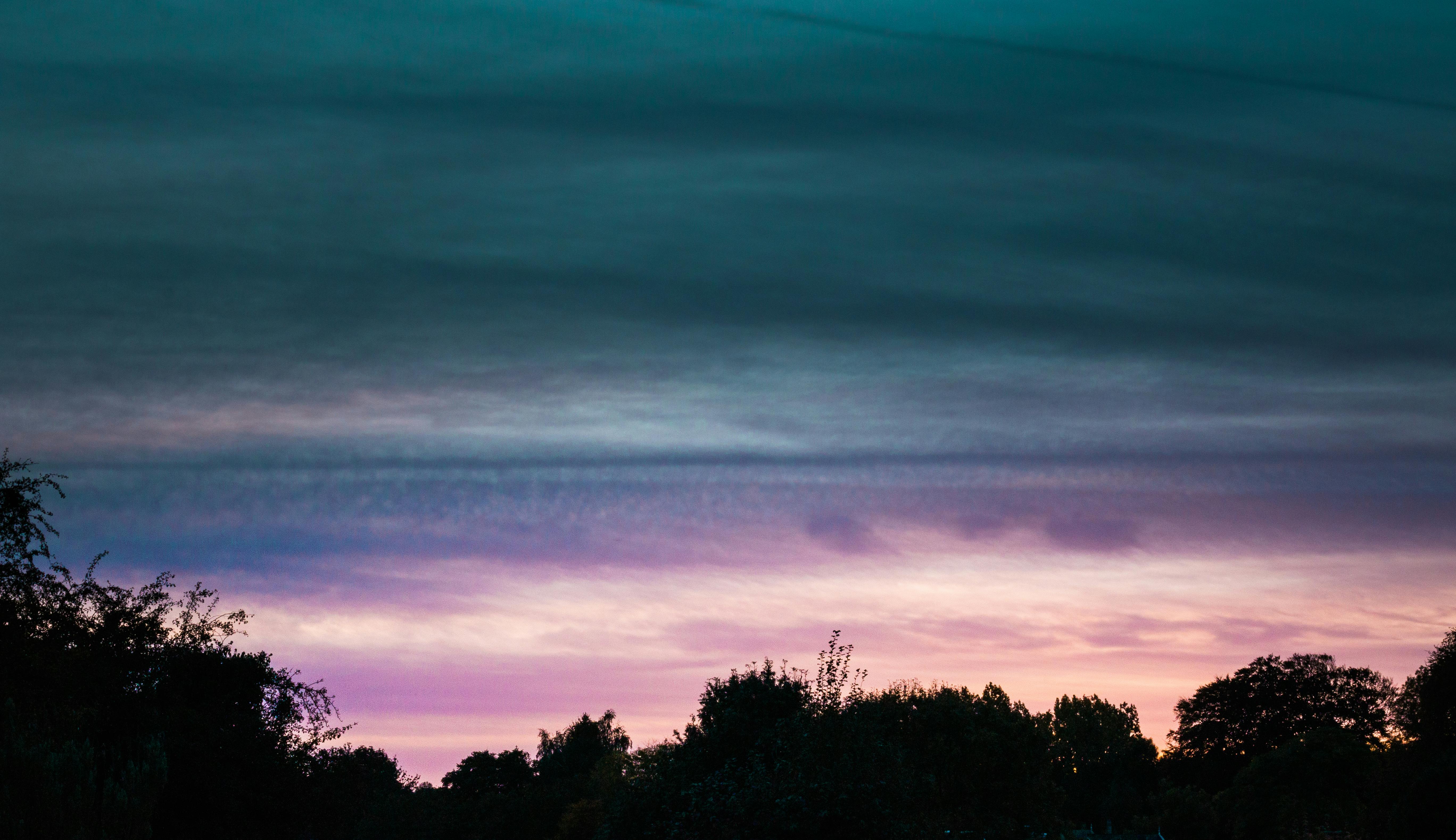 暗雲 空 紫色の雲の無料の写真素材