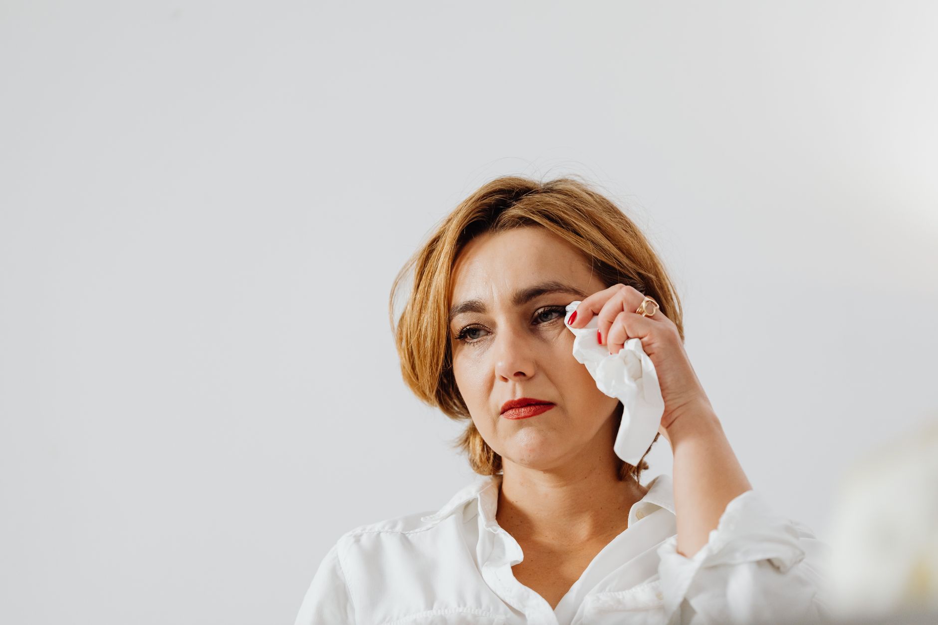 Understanding Early Menopause: Causes, Symptoms, and Management
