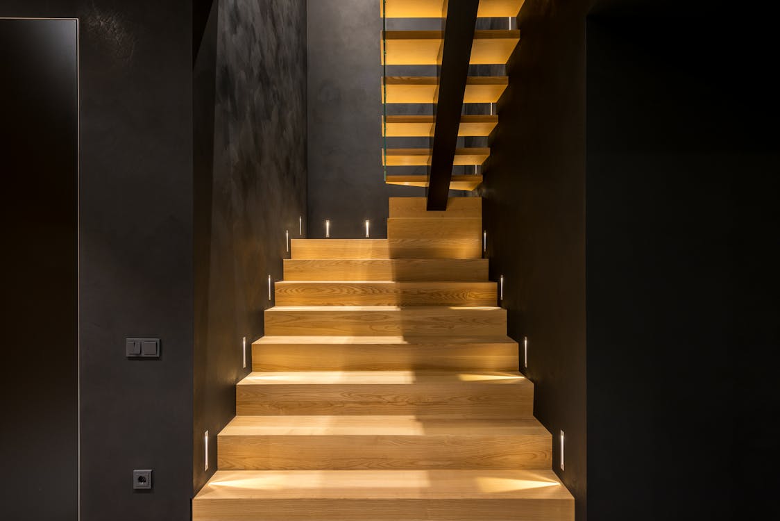 Categoría «House stairs illumination» de fotos e imágenes