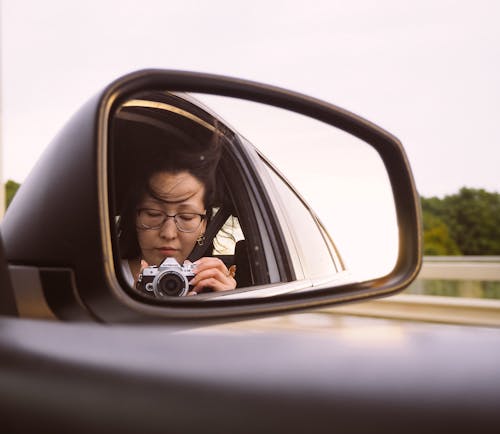 Ilmainen kuvapankkikuva tunnisteilla aasialainen nainen, ajoneuvon ikkuna, auto