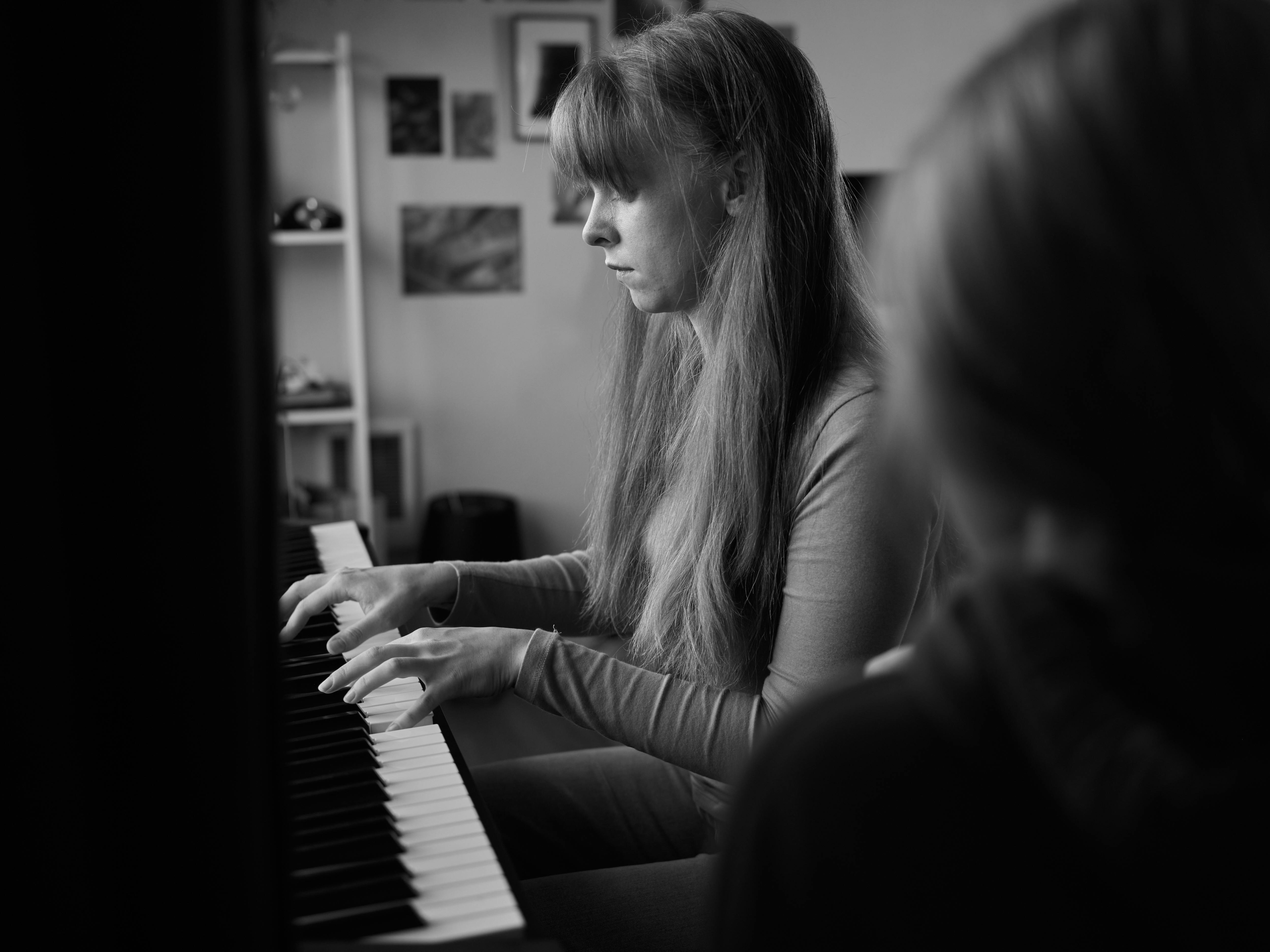 Black Grand Piano Gray Scale Photo · Free Stock Photo