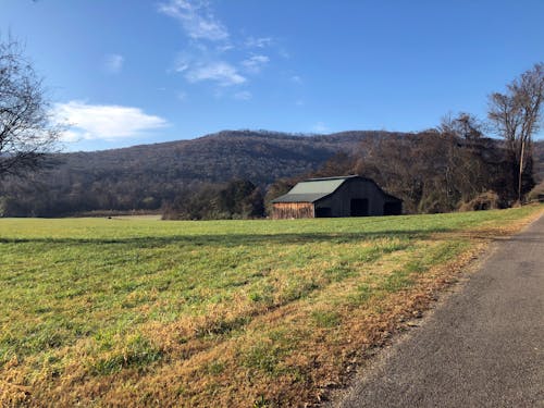 Free stock photo of barn, field, mountain