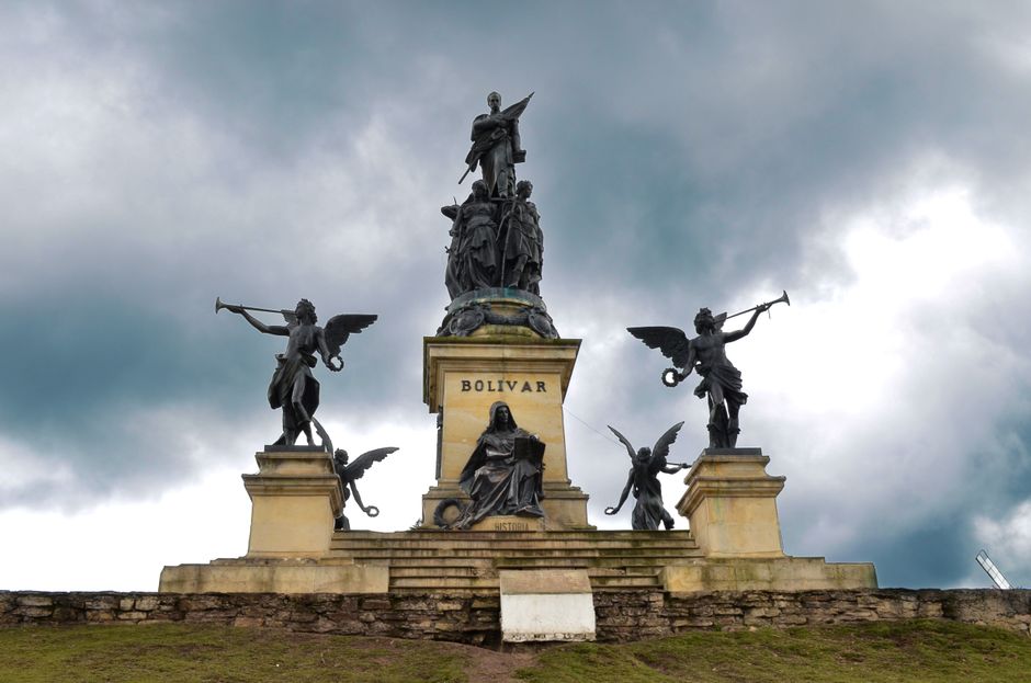 Chongqing Jiefangbei CBD — The Liberation Monument