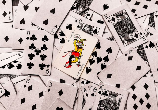 Online Casino: Spielautomaten und Live-Spiele im Überblick