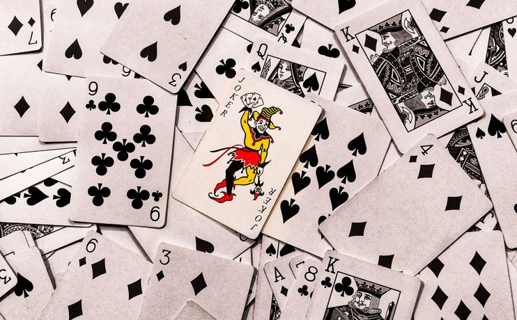 Online Casino: Spielautomaten und Live-Spiele im Überblick