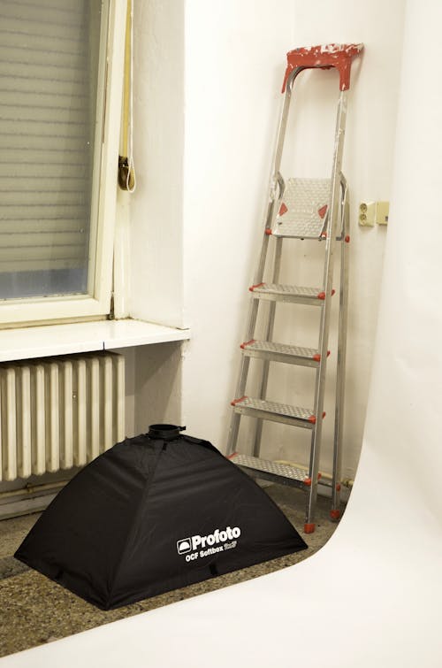 Ladder and lamp for photo session