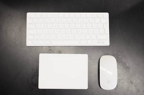 Apple Magic Keyboard и Magic Mouse