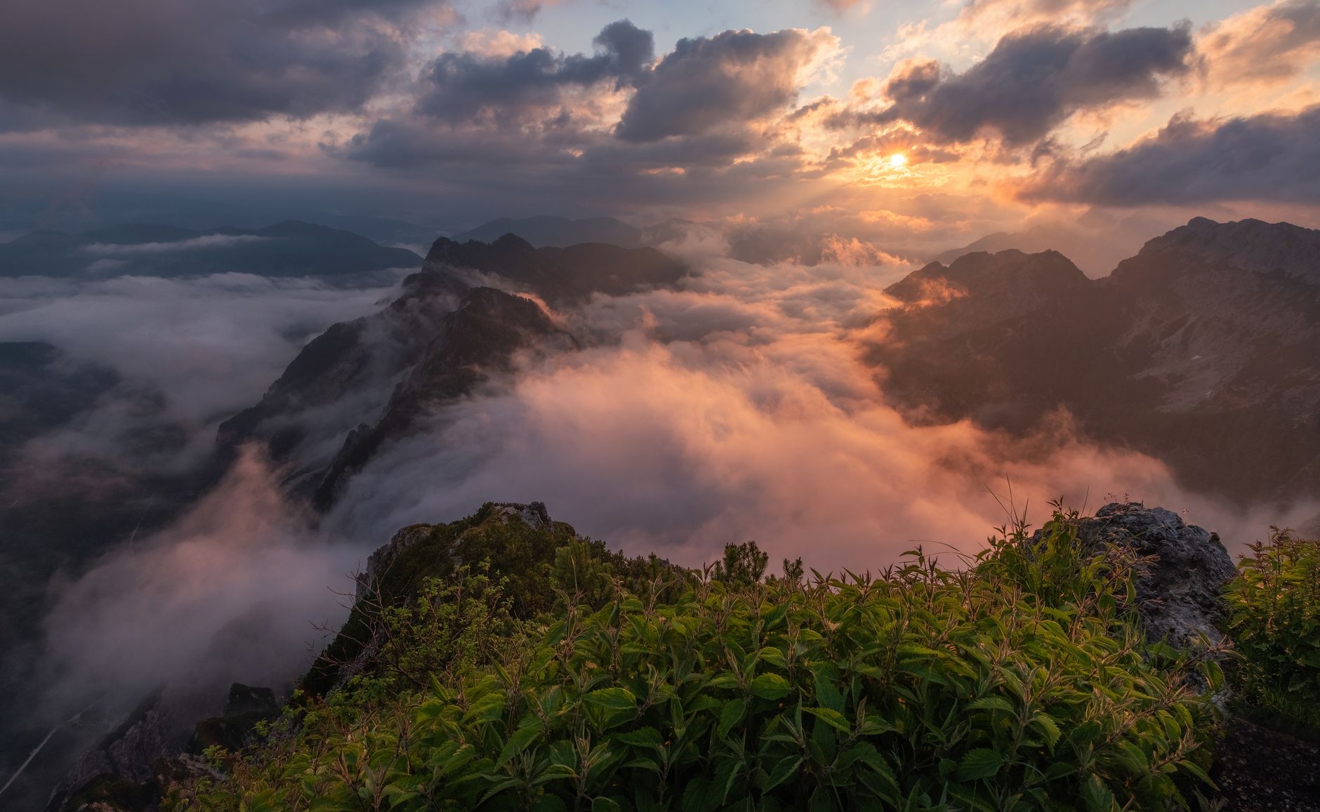 Solo Travel Mindset: Embracing Alone Time