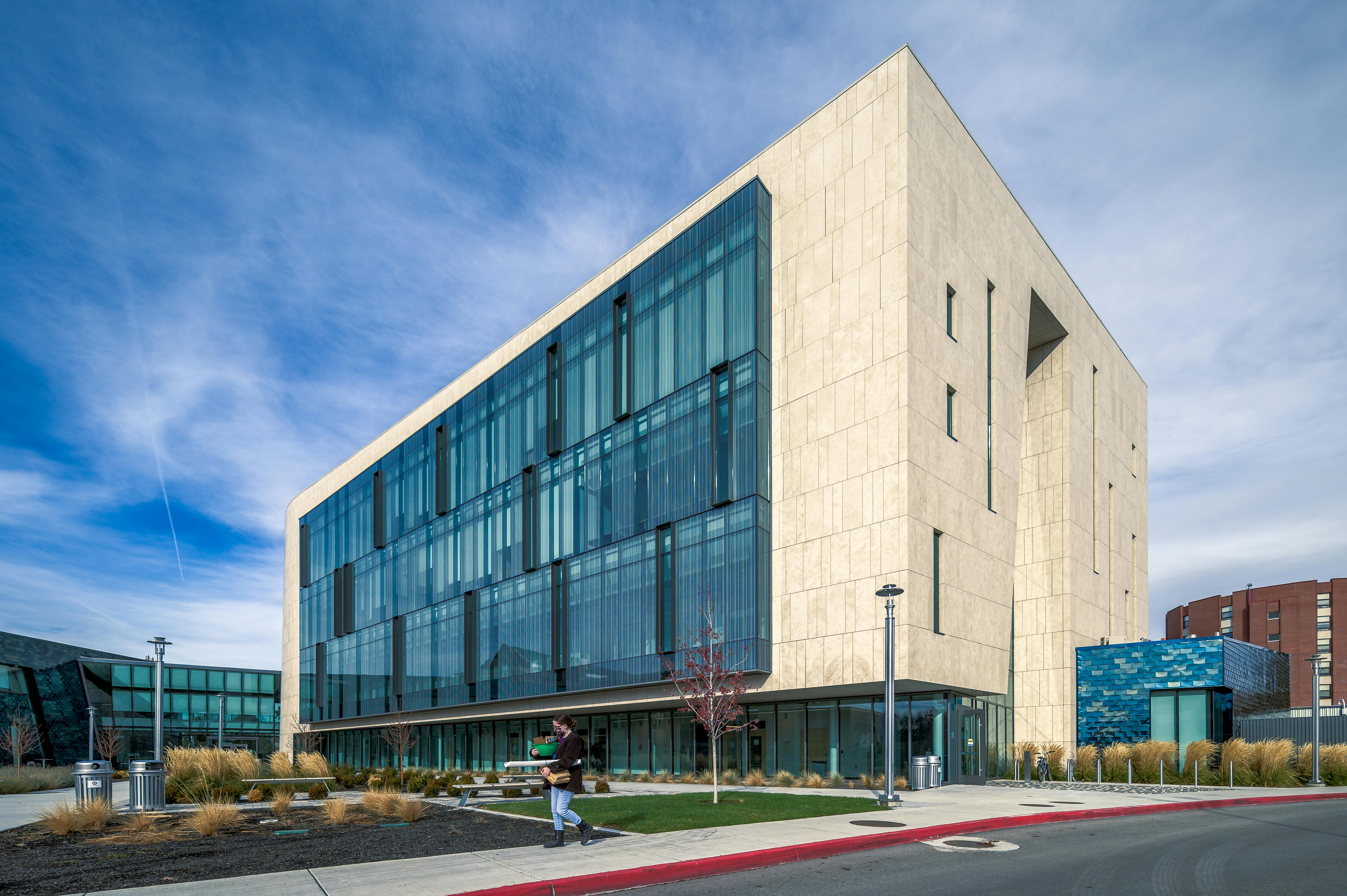 Illumina and the Center for Data-Driven Discovery in Biomedicine bring genomic data and scalable software to the fight agains