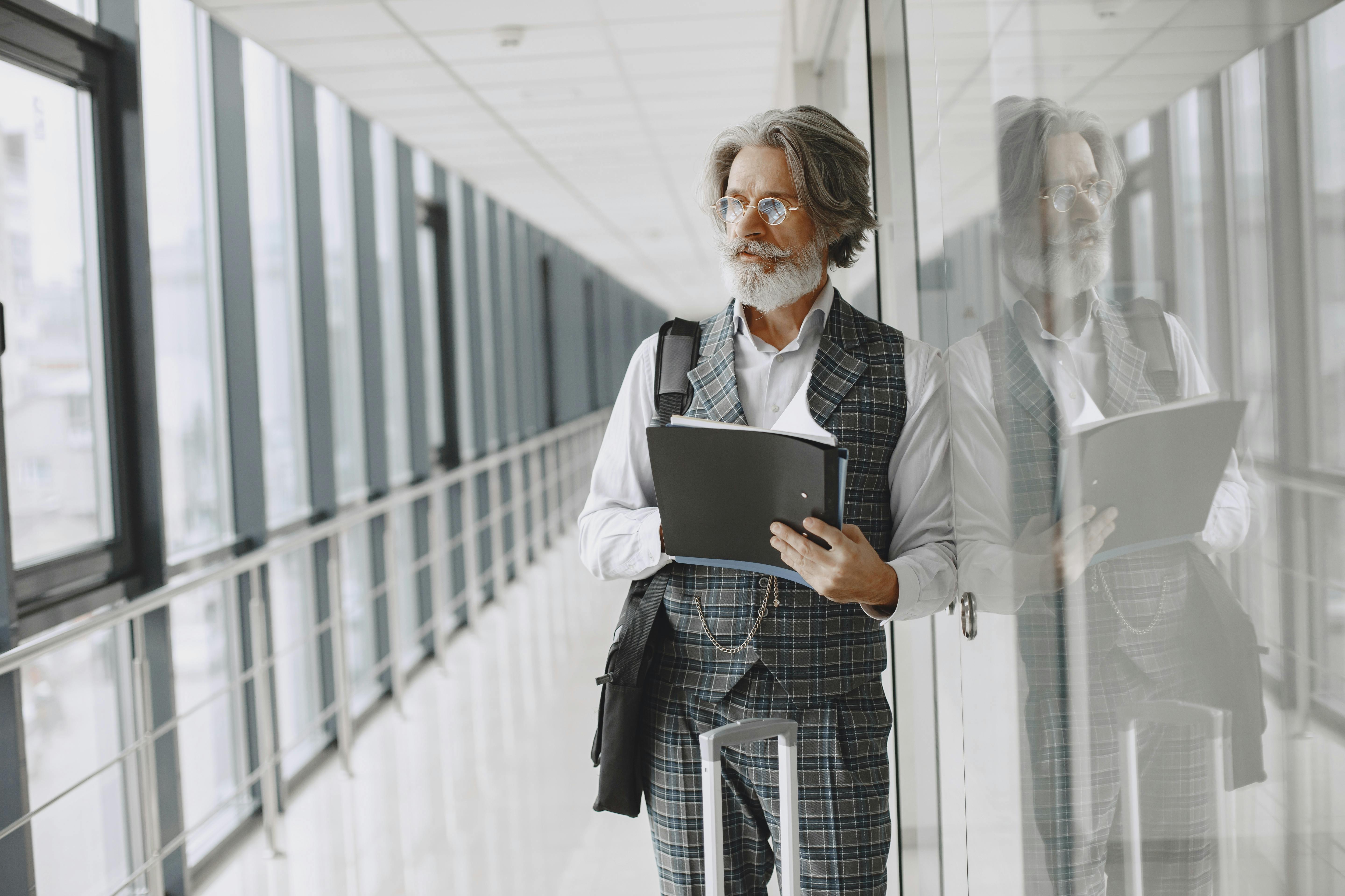 AI can transform workforce planning for travel and logistics companies — Photo by Gustavo Fring on Pexels